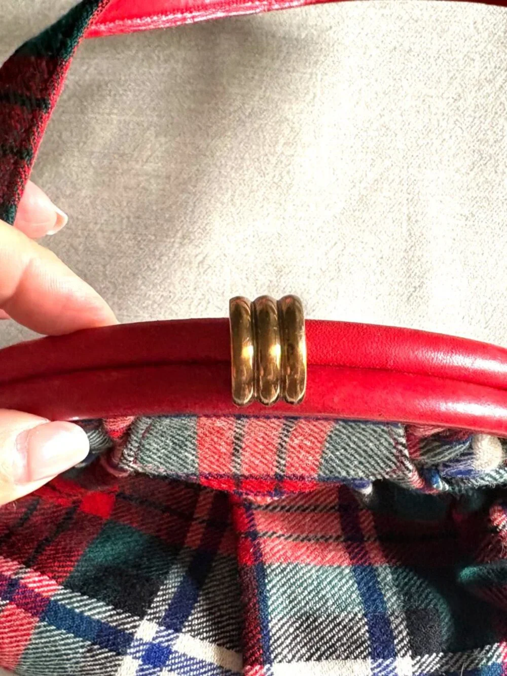Vintage Meyho Scotland Circular Wool Tartan Kiss Lock Purse Mirror